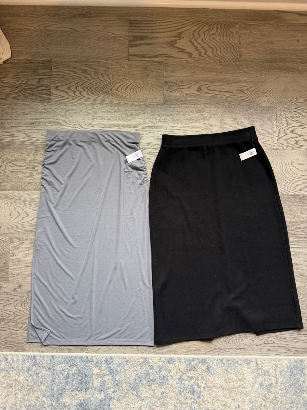 Old Navy midi skirts x 2
